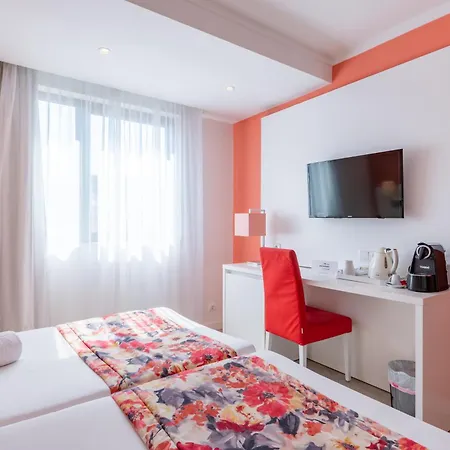 The Masa Almirante Stylish Lissabon