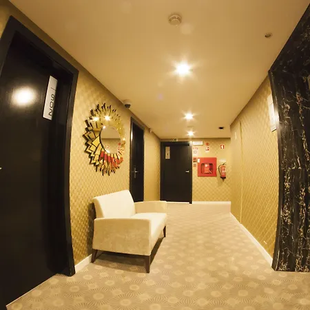 The Masa Almirante Stylish