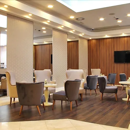 Hotel The Masa Almirante Stylish 3*